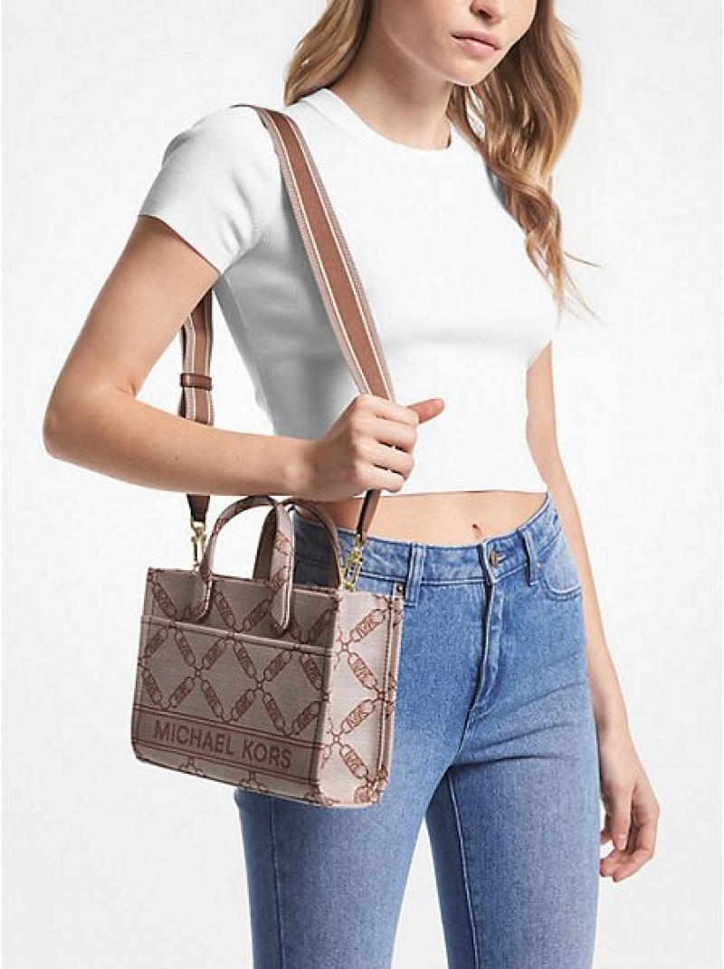 Michael Kors Gigi Small Empire Logo Jacquard Postacı Çantası Erkek Bej Rengi | 042589-BYC